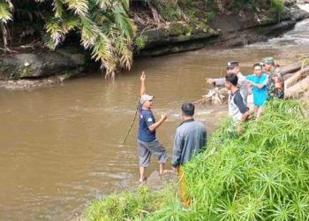 Warga Lawang.
