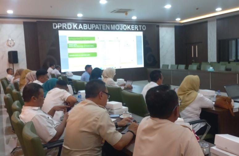RDP Evaluasi MBG Mojokerto, Begini Respons BGN soal Izin Operasional 1 Mojokerto.