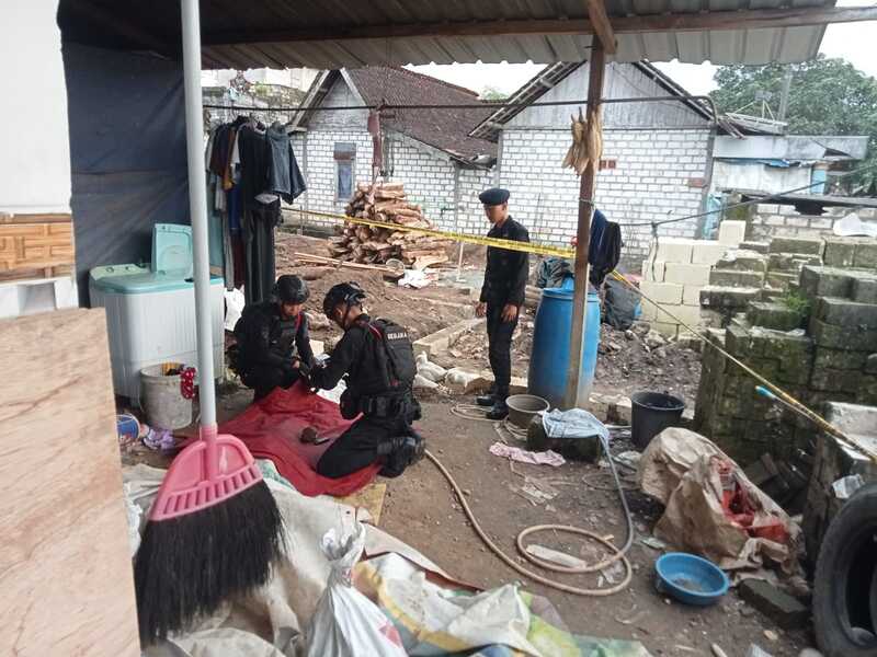 Benda mencurigakan Tuban.