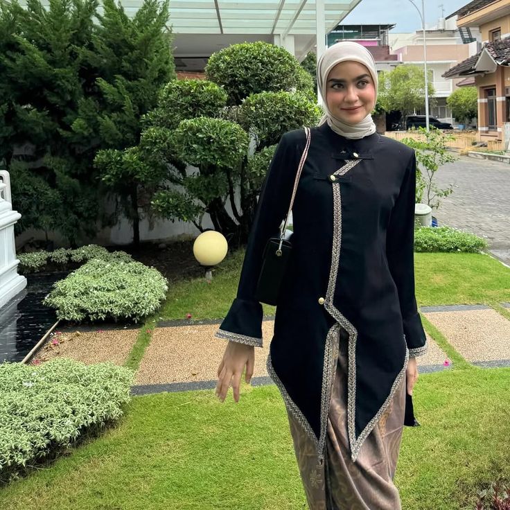 8 Inspirasi Outfit Lebaran 2026 untuk Wanita: Gamis Bini Orang Paling Diminati 5 Outfit Lebaran wanita 2026.