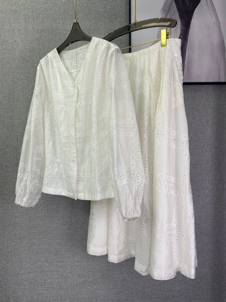 8 Inspirasi Outfit Lebaran 2026 untuk Wanita: Gamis Bini Orang Paling Diminati 8 Baju wanita Lebaran.