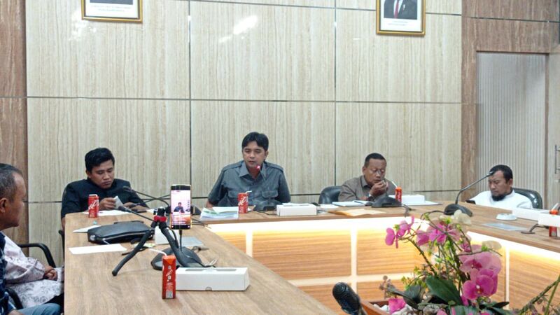 Petani Jember Ancam Gugat Pelaksana Program Oplah, DPRD Temukan Banyak Kejanggalan 1 Petani Jember.