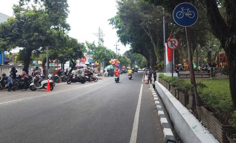 Wacana Zona PKL di Alun-Alun Merdeka, Wali Kota Malang Tak Korbankan Hak Pengguna Jalan 1 Zona PKL.