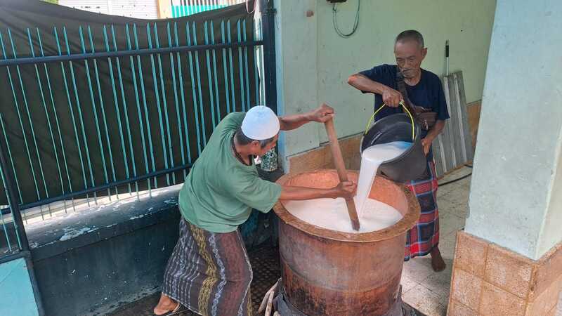 Tradisi Unik Bubur Muhdor Tuban, Kaum Pria Khusus Masak Resep Warisan Bercita Rasa Timur Tengah 2 Bubur Muhdor Tuban.