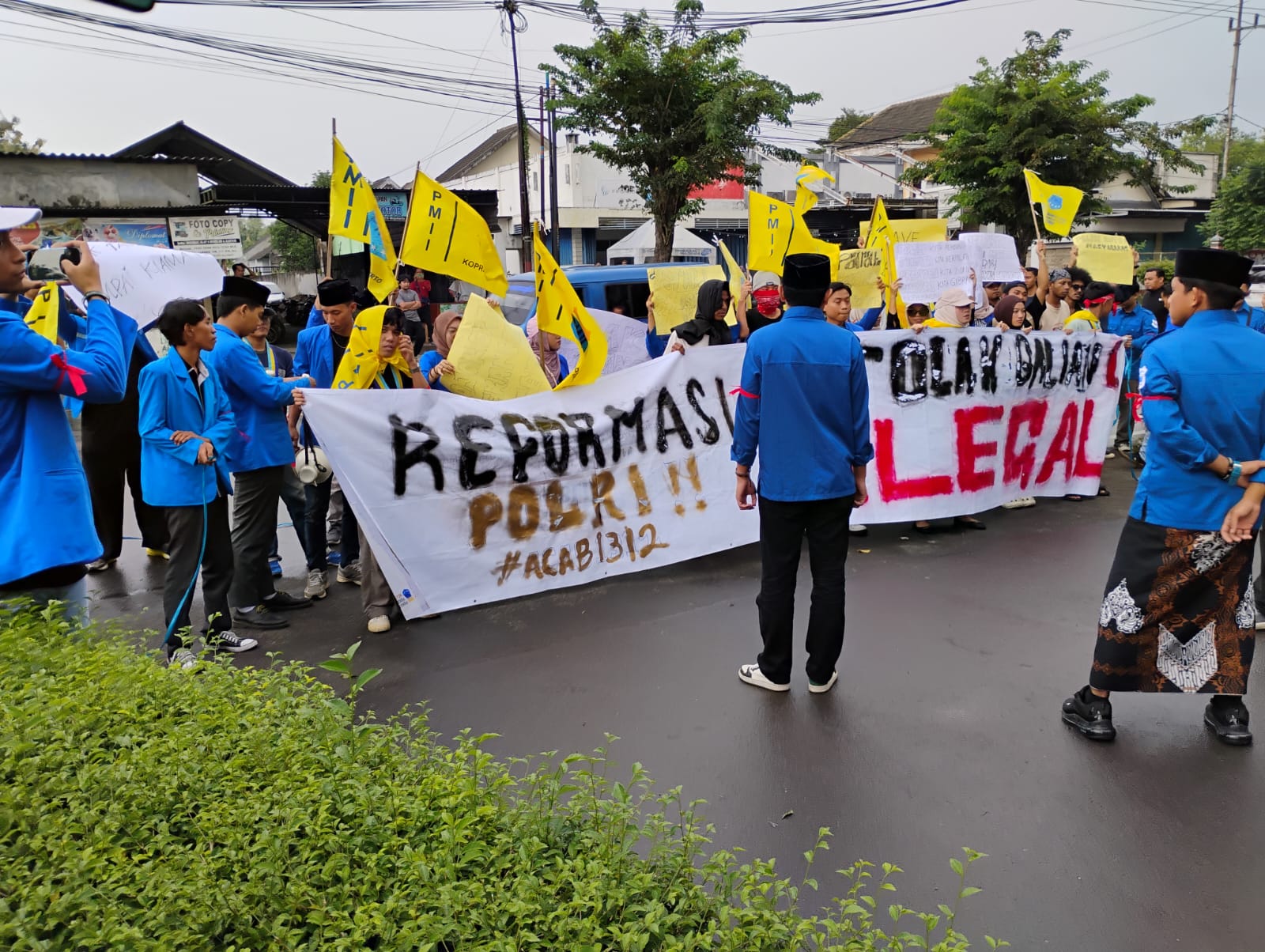 Lantangkan Penolakan, PMII Mojokerto Tuntut Usut Tuntas Tambang Ilegal Galian C 2 Demo PMII Mojokerto.