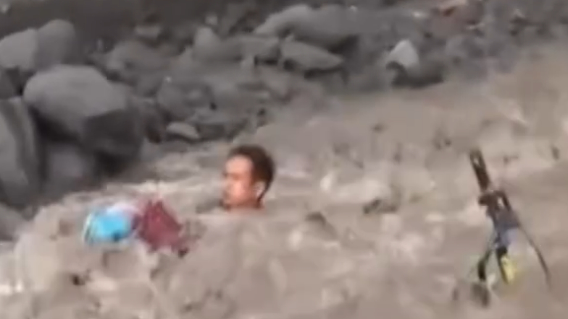 Viral Siswi SD Terseret Arus! Warga Sumberlangsep Langganan Terisolasi Lahar Semeru Harus Relokasi 2 Lahar Arjuno