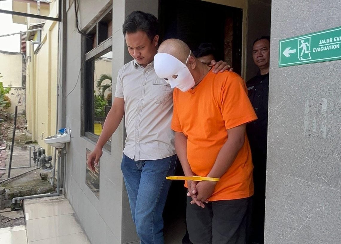 cabuli anak tiri sendiri