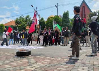 Mahasiswa Mojokerto