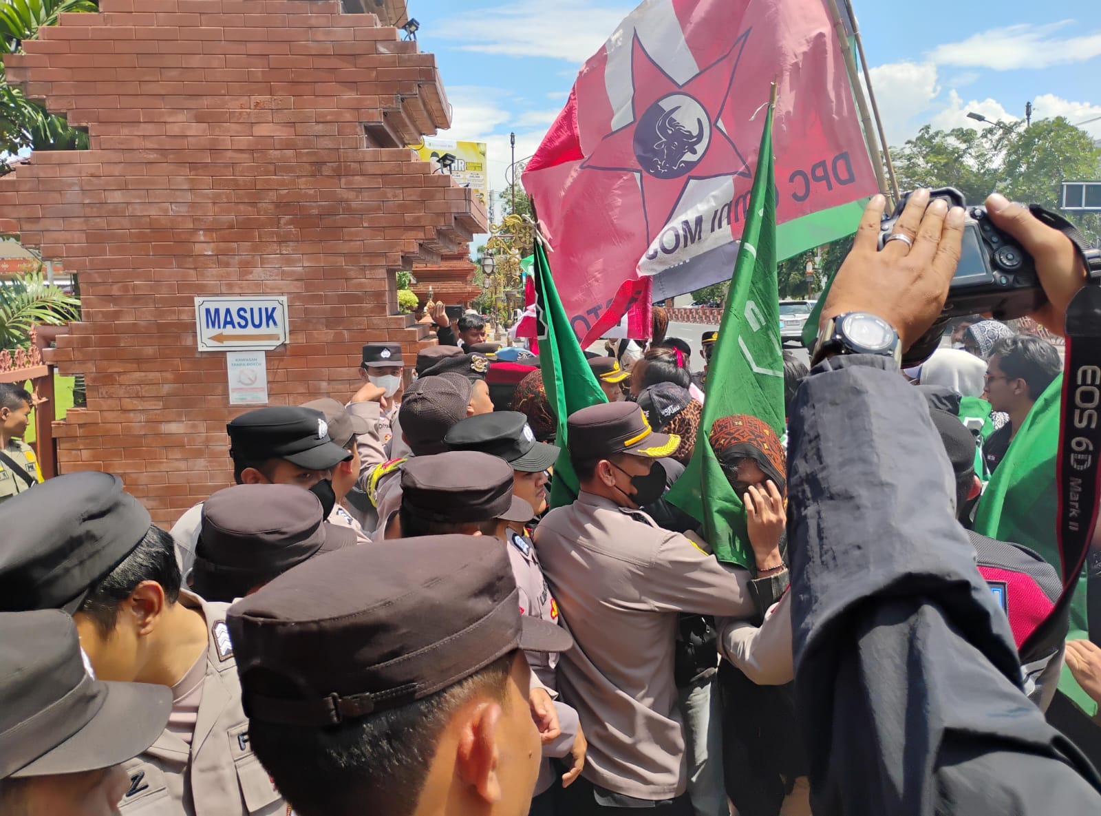 Mahasiswa Mojokerto 