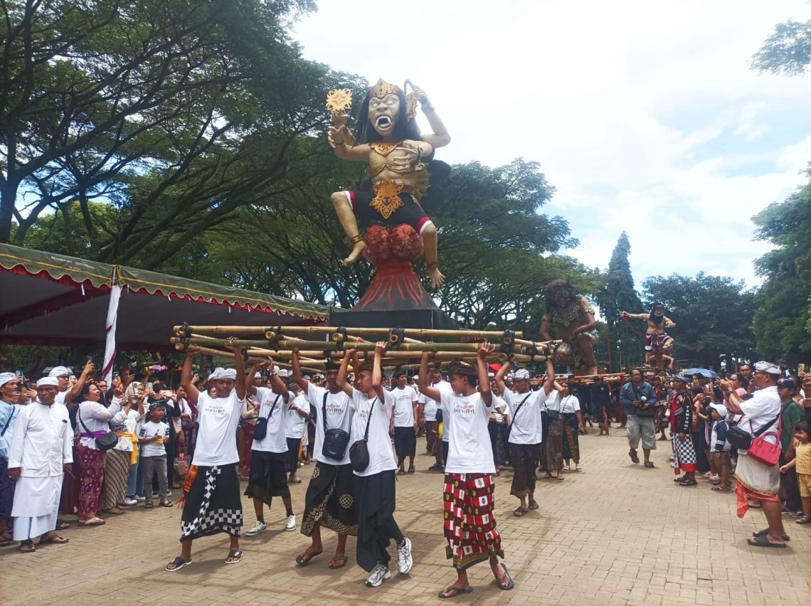 kirab ogoh ogoh