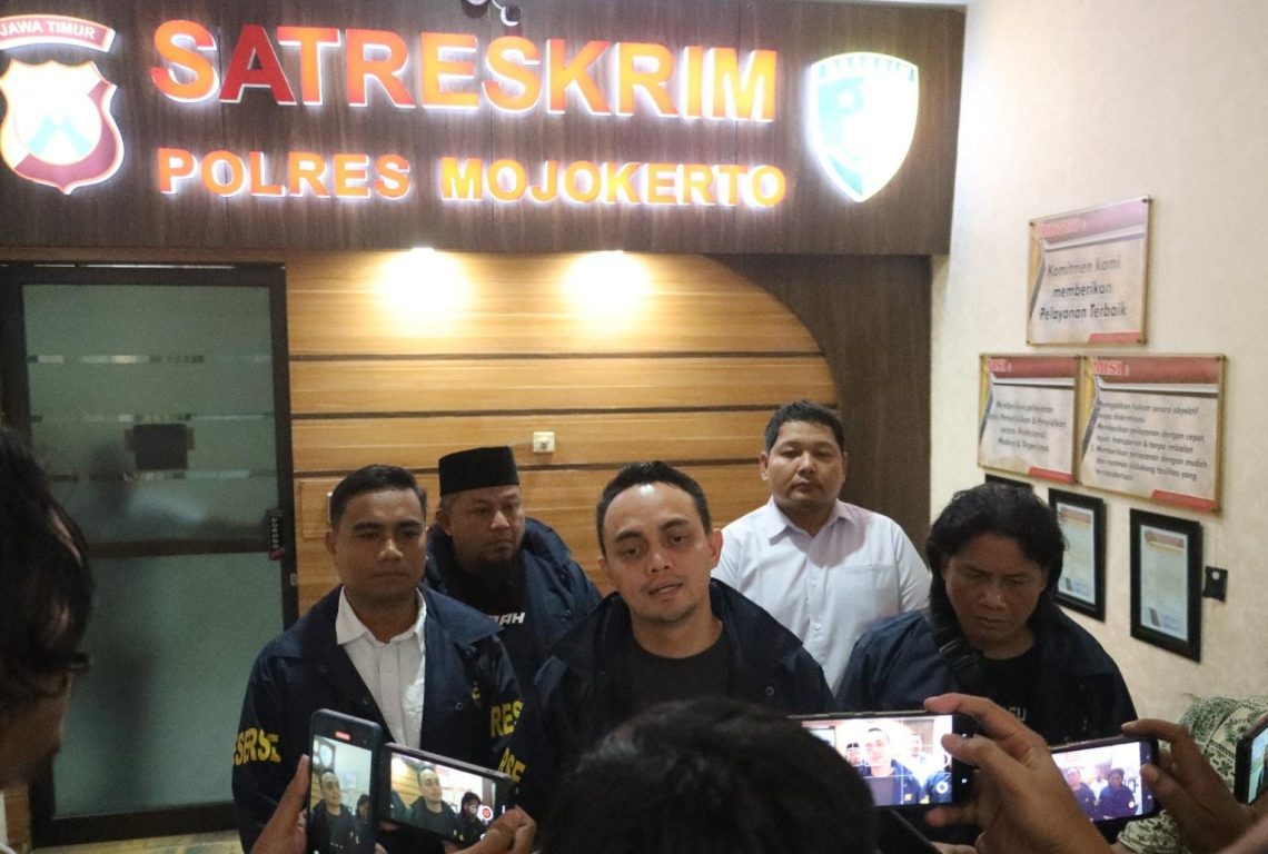 Pencuri Truk Crane di Mojokerto