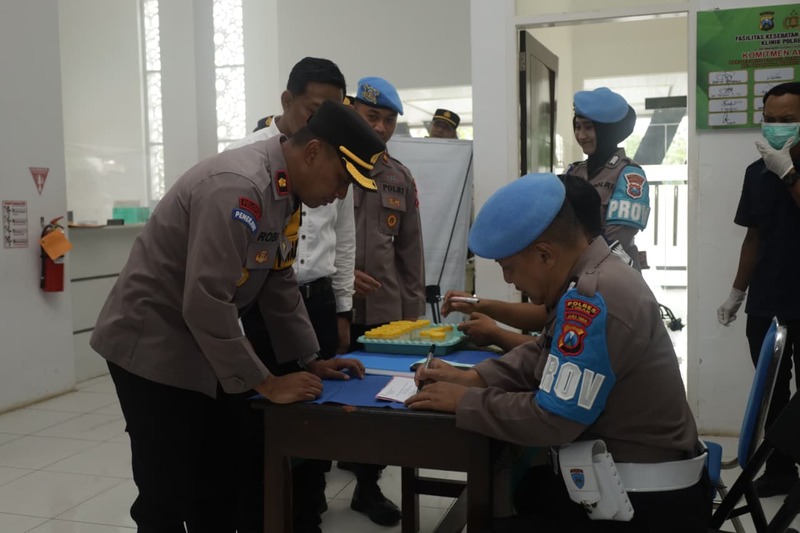 Tes Urine Mendadak di Polres Tuban, Tegaskan Nol Toleransi Narkoba 1 Polres Tuban.