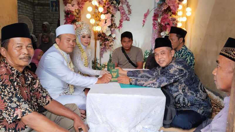 Pengantin di Tuban.