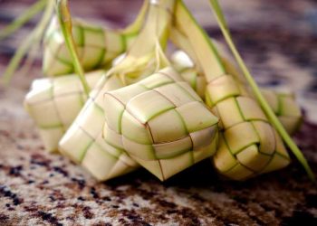 Ketupat.