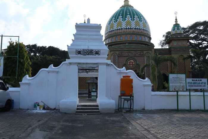 5 Wisata Religi di Tuban Wajib Dikunjungi, Pilihan Menenangkan Hati saat Libur Lebaran 3 Daftar wisata religi di Tuban.