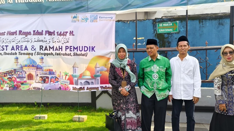 Masjid ramah pemudik di Tuban.