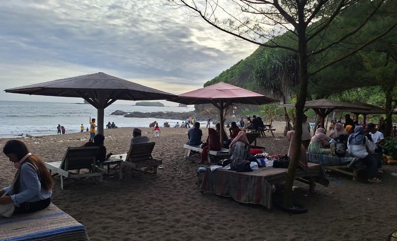 Pantai Papuma di Jember.