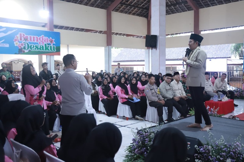 Bunga Desaku Jember.