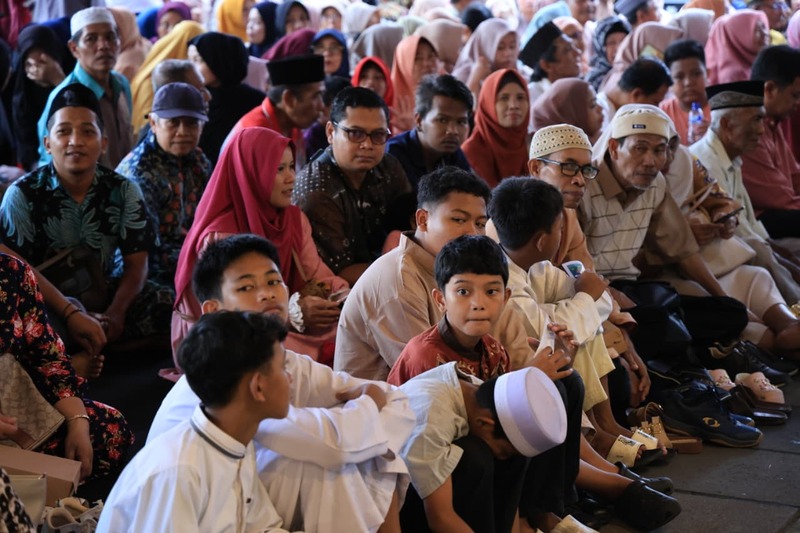 Tanpa Open House, Pemkab Jember Gelar Kupatan Bersama Masyarakat 4 Pemkab Jember.