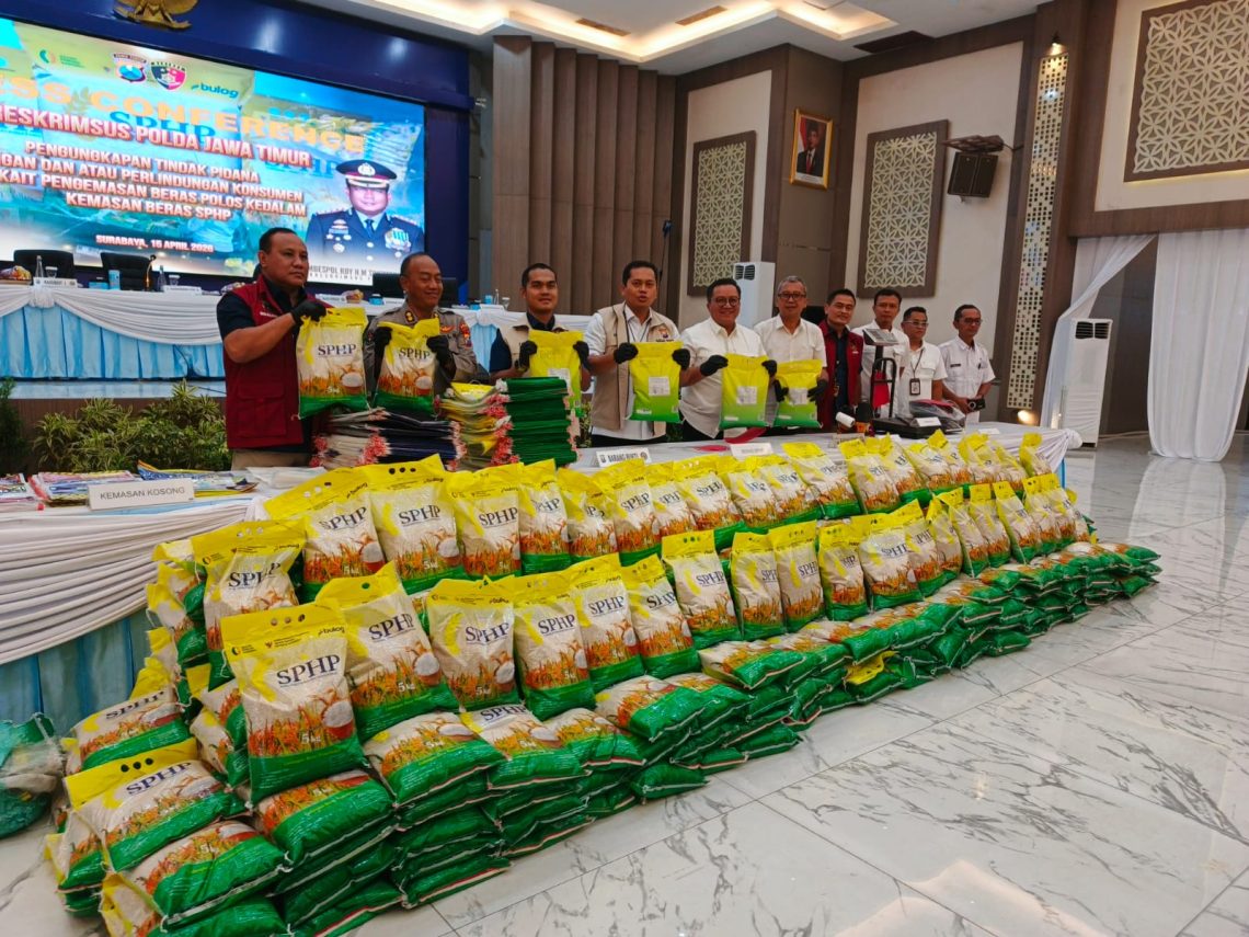 Polda Jatim Amankan 400 Sak Beras SPHP Palsu: Isi Tak Sesuai Label di Kemasan 1 Beras SPHP