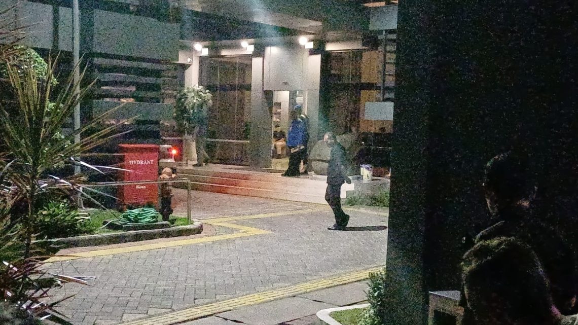 Kejaksaan Bawa 4 Kontainer Box Usai Geledah Kantor Dinas ESDM Jatim Selama 7 Jam 1 Dinas ESDM Jatim
