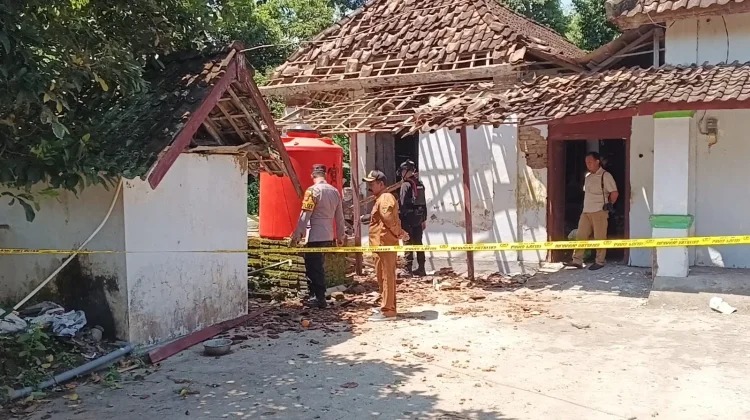 Kumpulan Peristiwa Ledakan Petasan Selama Ramadan di Jatim: Anak di Bawah Umur Jadi Korban Hingga Merenggut Nyawa 7 ledakan petasan