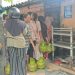 Antrean Mengular sejak Pagi, Warga Tuban "Berebut" LPG 3 Kg di Pangkalan 9 LPG 3 kg.