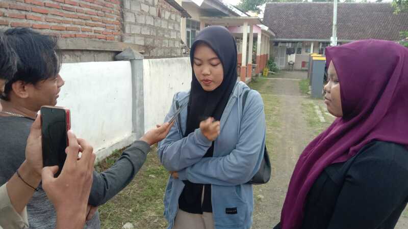 150 Anak Yatim Mumbulsari Terima Santunan lewat Bunga Desaku, Warga Jember Soroti Kinerja Bupati 3 Bunga Desaku Jember.