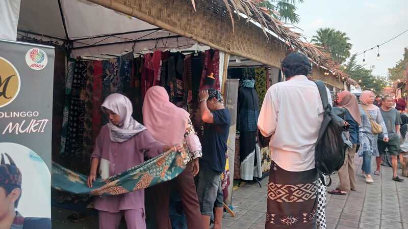 Hari Jadi Ke-280 Kabupaten Probolinggo, Ratusan UMKM Panen Cuan Jadi Ajang Promosi Produk Lokal 2 Hari Jadi Kabupaten Probolinggo.