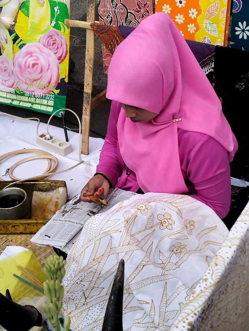 Rochmah Bachrudin, Pengusaha Batik Unik di Malang Sukses Dirikan "Bunga Production" hingga Berdayakan Warga Lokal 6 UMKM Bunga Production.