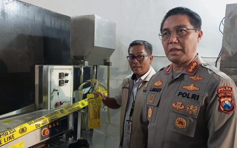 Polda Jatim Bongkar Produksi Minyakita Ilegal di Sidoarjo, Takaran Disunat! 1 Minyakita ilegal di Sidoarjo.