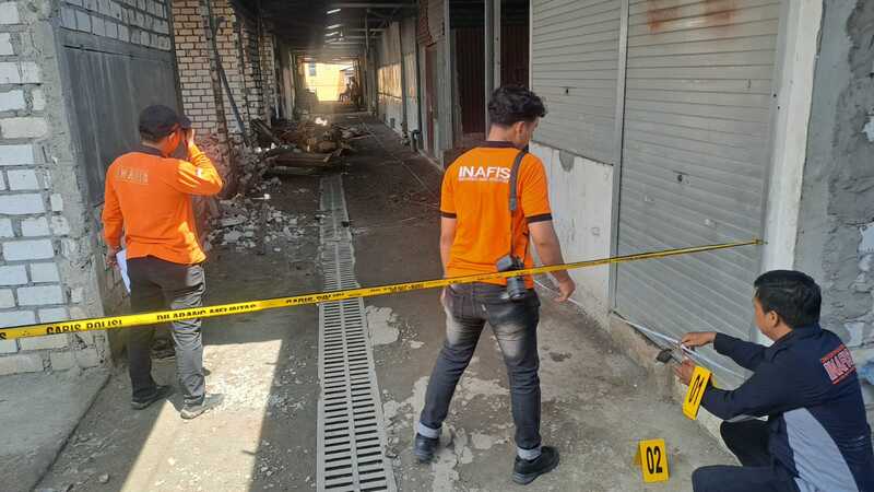 Pasar Baru Tuban terbakar.