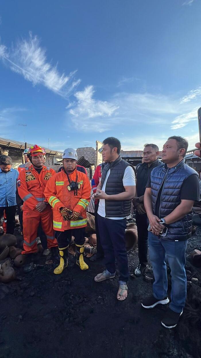 Pasar Baru Tuban kebakaran.