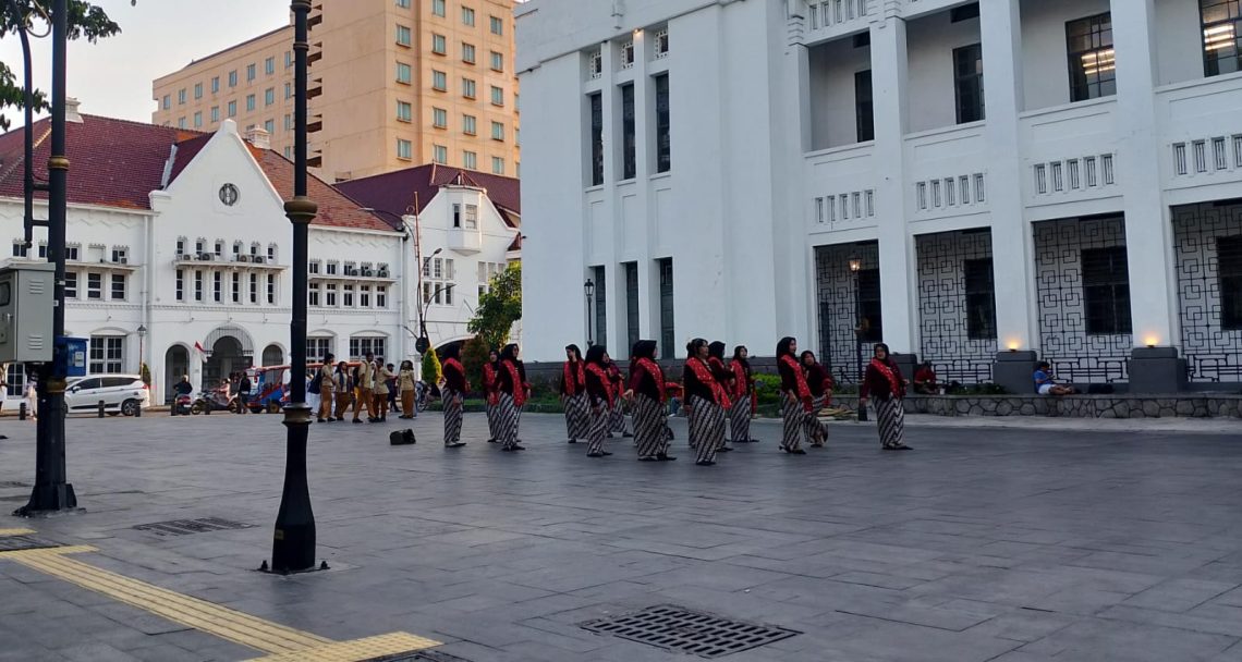 6 Lokasi Wisata di Surabaya Ini Bisa Jadi Spot Foto Sejarah Estetik untuk Media Sosialmu 1 Lokasi Wisata di Surabaya