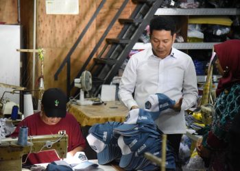 Subandi Dorong Kemudahan Perizinan UMKM dan Penguatan Pasar Lokal, Produk Kampung Topi Tembus ke Luar Daerah 1 Kampung Topi