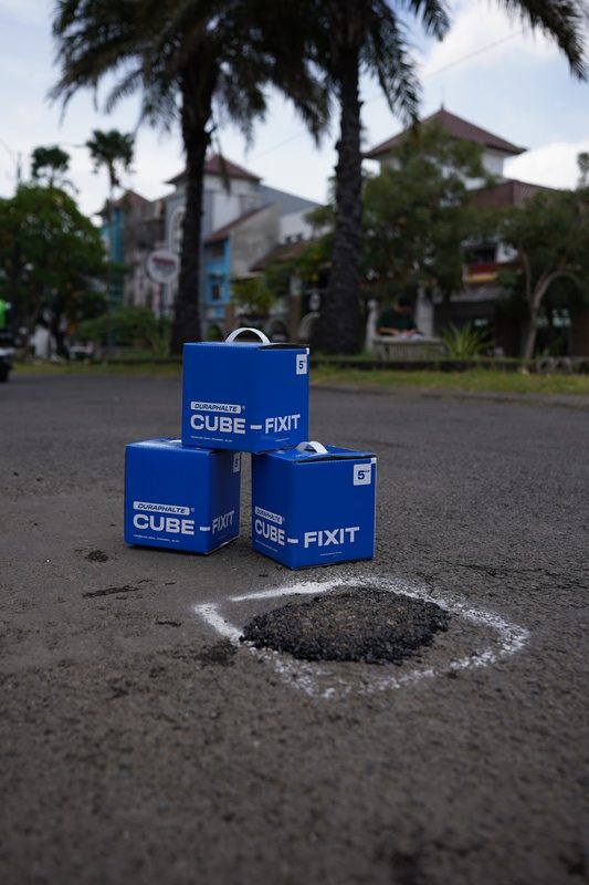 Lubang Kecil di Jalan Adalah Awal Masalah Besar, Di Sini Pentingnya Penambalan Cepat 2 Penambalan jalan.