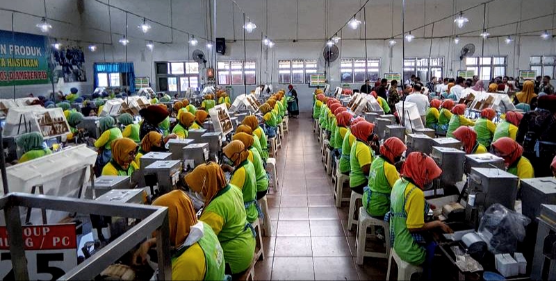 Perusahaan Swasta di Bojonegoro Belum Terapkan WFH, 6.500 Buruh Sulit Kerja dari Rumah 2 WFH perusahaan swasta di Bojonegoro.