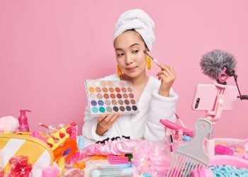 Manfaat Makeup bagi wanita