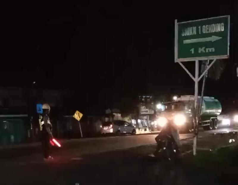 2 Korban Tewas Tabrak Truk Parkir, Jalur Pantura Probolinggo Rawan Laka Minim Penerangan 1 Jalur Pantura Probolinggo.