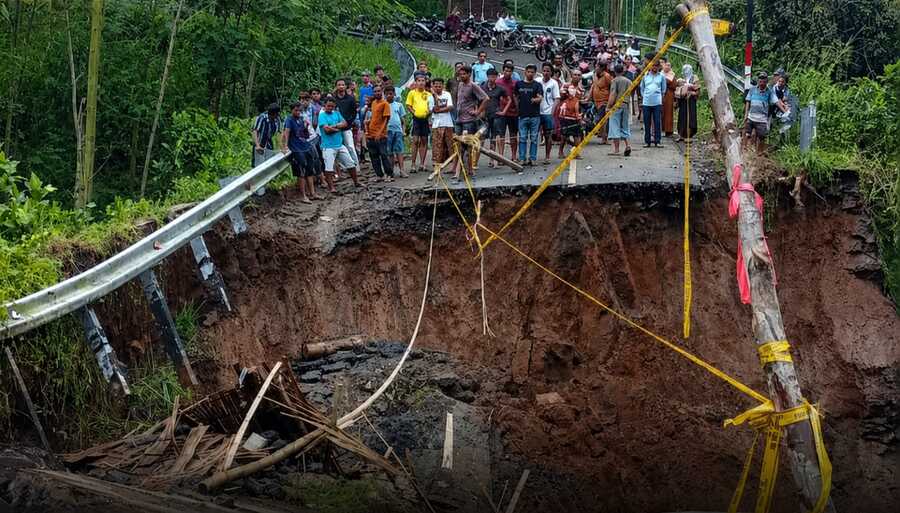 Libur Panjang ke Bromo Wajib Tahu, Jalur Tongas-Sukapura Probolinggo Berlakukan Rekayasa Lalu Lintas 1 Bromo
