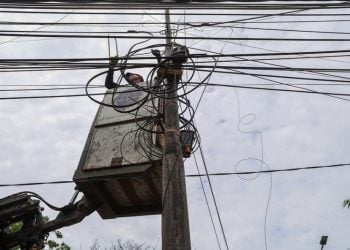 DPRD Surabaya.