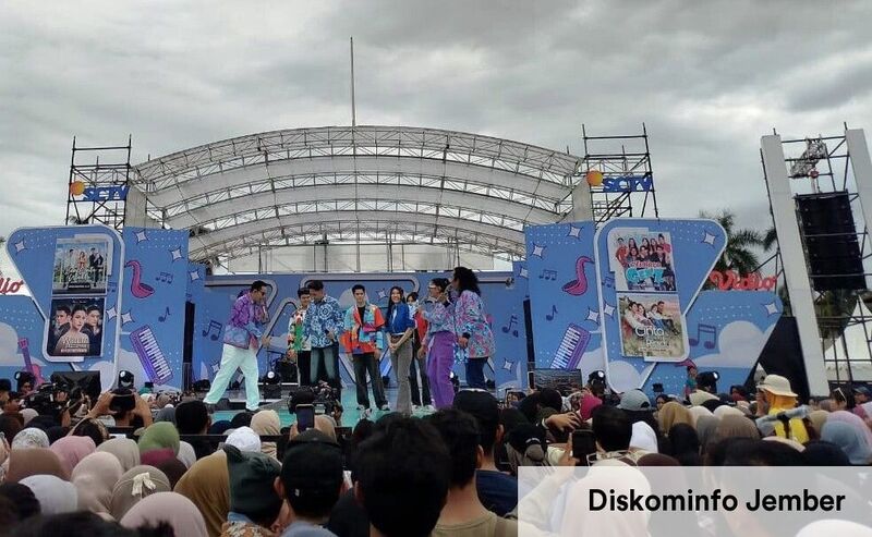 Karnaval SCTV Jember.