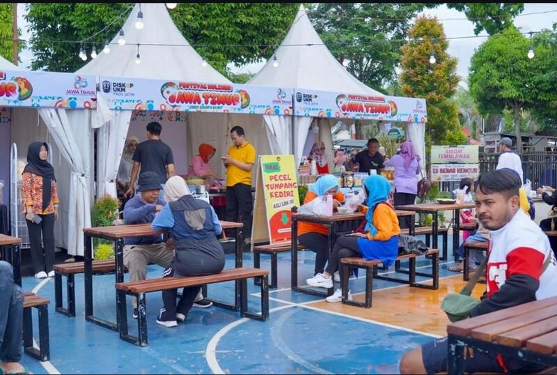 Karnaval SCTV di Jember.