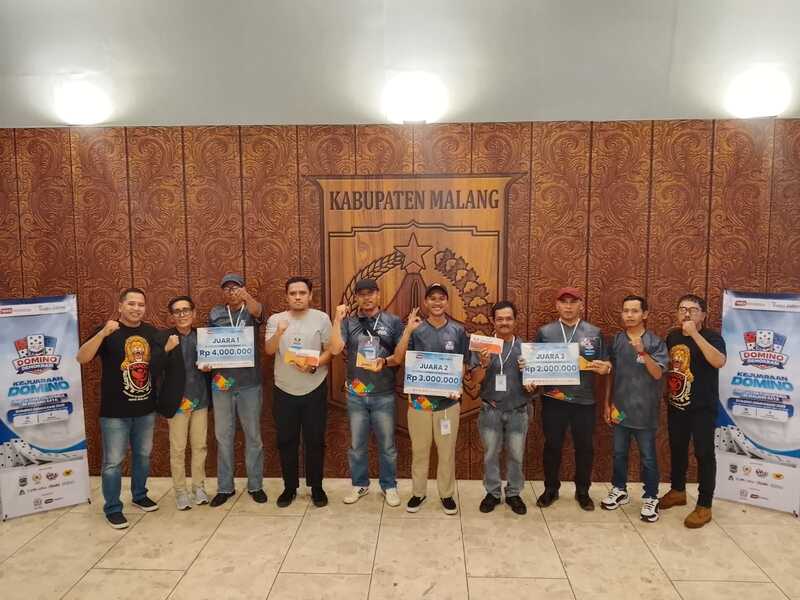 Solid! PDIP Kota Malang Juara 1 Kompetisi Domino Demokrasi 2026 3 Juara domino PDIP Kota Malang.