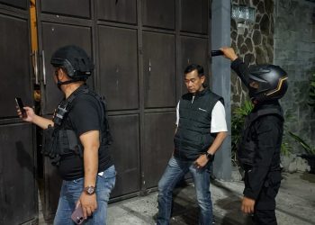 Rumah bos debt collector