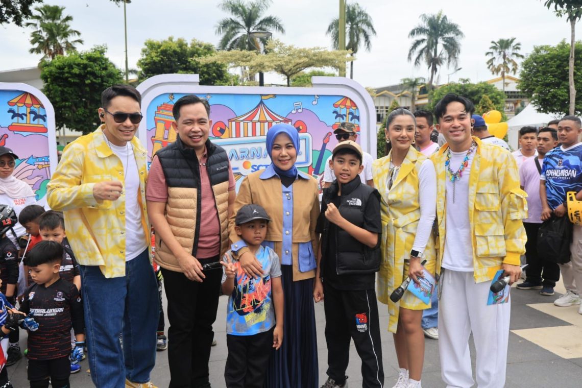 Gus Fawait Sebut Karnaval SCTV Jadi Mesin Perputaran Ekonomi Jember 1 Gus Fawait