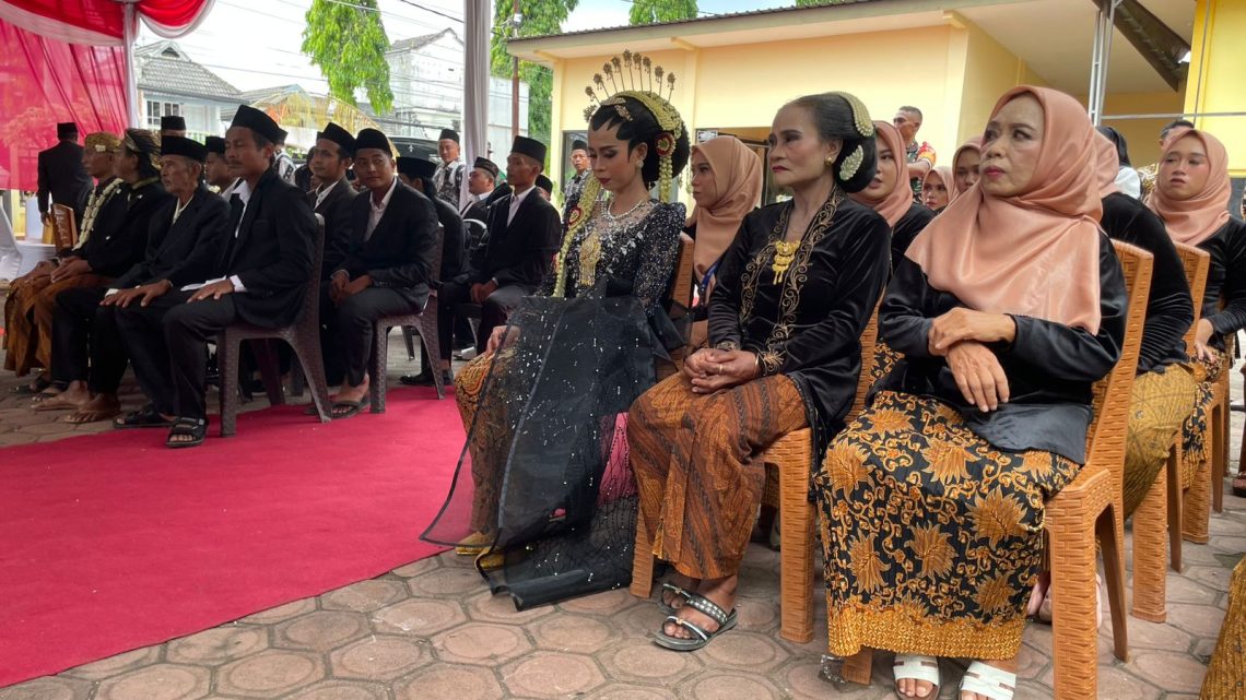 Kenal Lewat Medsos, Pasangan di Tuban Ini Akhirnya Resmi Menikah Setelah 3 Tahun Nikah Siri 1 Kenal lewat Medsos