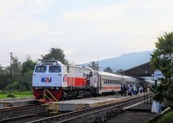 Kereta ekonomi Malang Surabaya