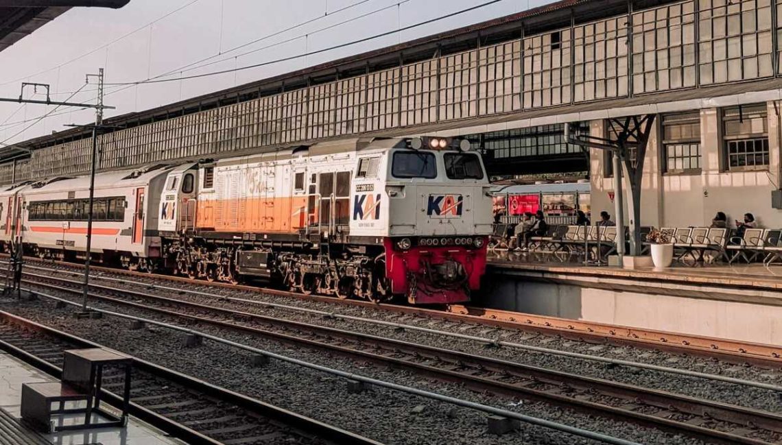 Wisata Naik Kereta di Jawa Timur yang Cocok untuk Liburan Keluarga 1 Wisata naik kereta