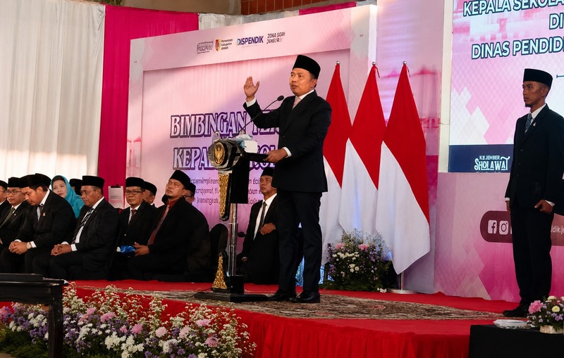 Jember Darurat Sampah, Bupati Gus Fawait Minta Sekolah-Sekolah Ikut Atasi Krisis Pengelolaan 2 Gus Fawait pengelolaan sampah.